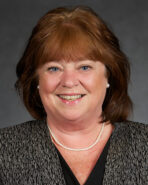 Headshot of Cindy Summers